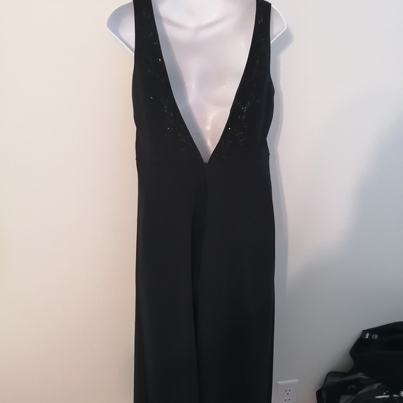 Black Sleeveless Dress with Sequins - Picture 3 of 4